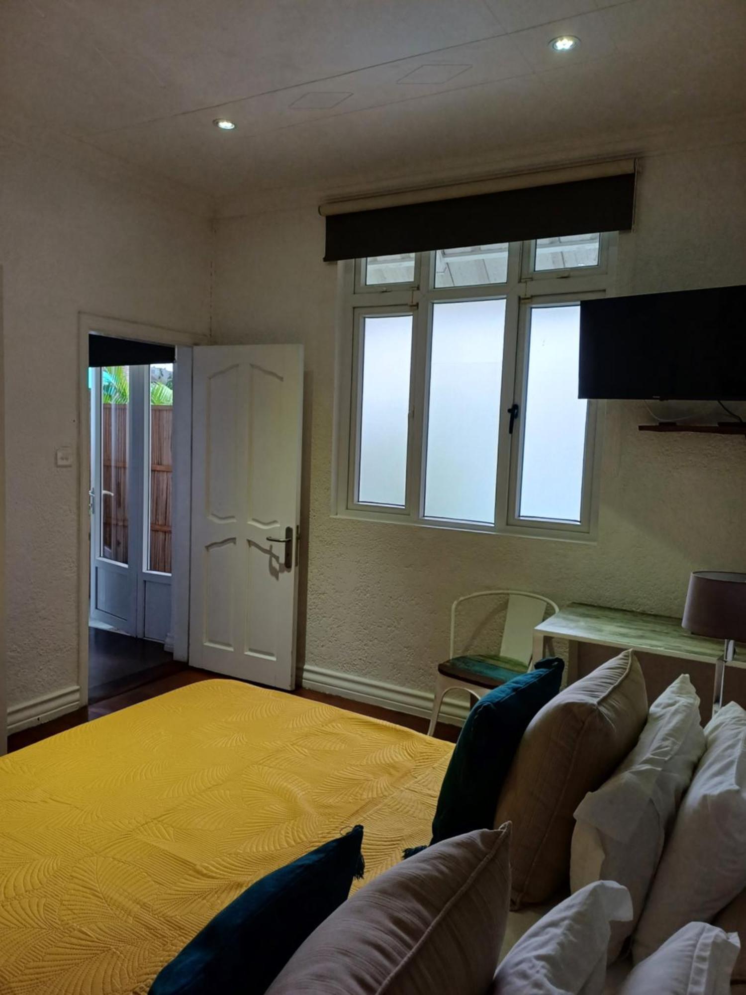 Explora Prestige Bed & Breakfast Blue Bay Ngoại thất bức ảnh
